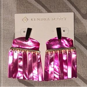 Brand new Kendra Scott Layne earrings